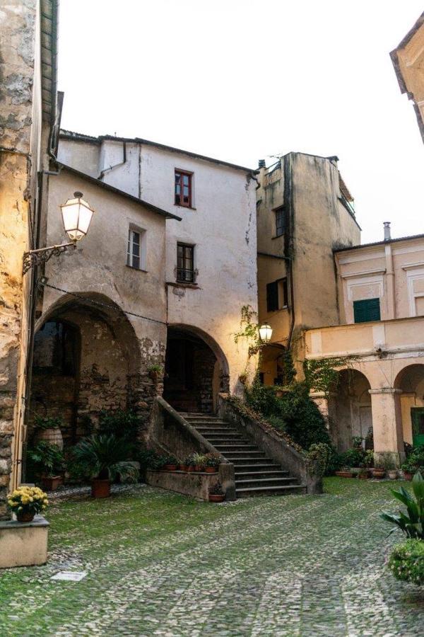 Bb Palazzo Doria Bed and Breakfast Dolcedo Εξωτερικό φωτογραφία