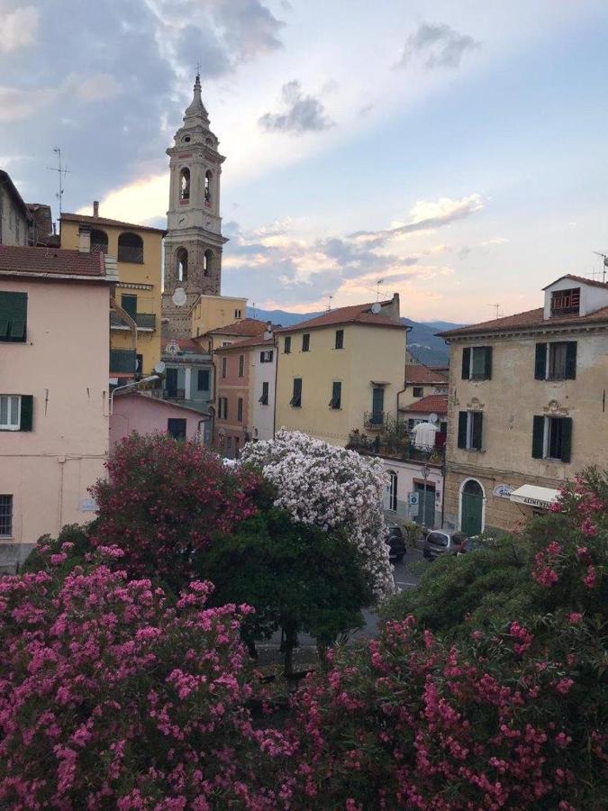 Bb Palazzo Doria Bed and Breakfast Dolcedo Εξωτερικό φωτογραφία
